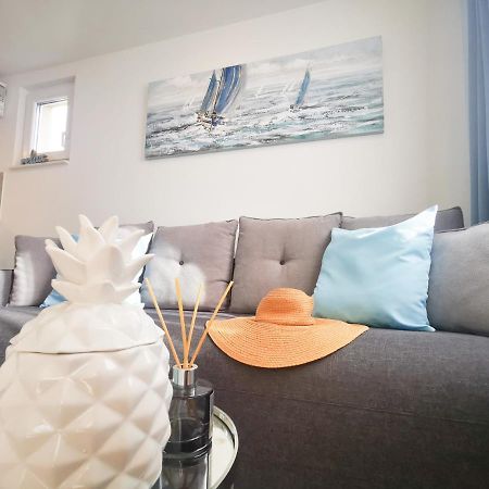 Rita Apartments - Sea-View Apartment 2Plus1 Tučepi Kültér fotó