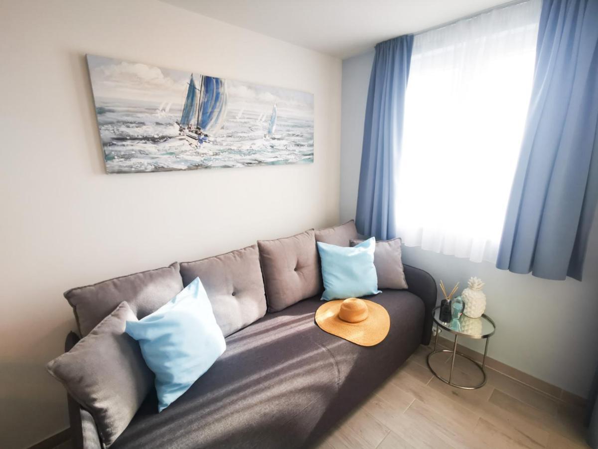 Rita Apartments - Sea-View Apartment 2Plus1 Tučepi Kültér fotó
